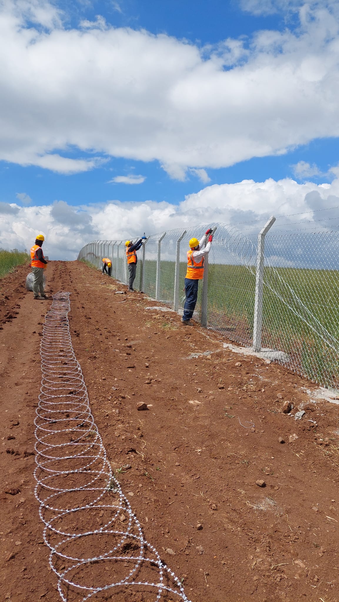 Düz Hat Jiletli Tel